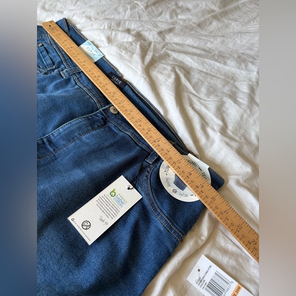 Curve Appeal NWT plus size 24W Lillian denim capri 21” inseam jean - Picture 8 of 11